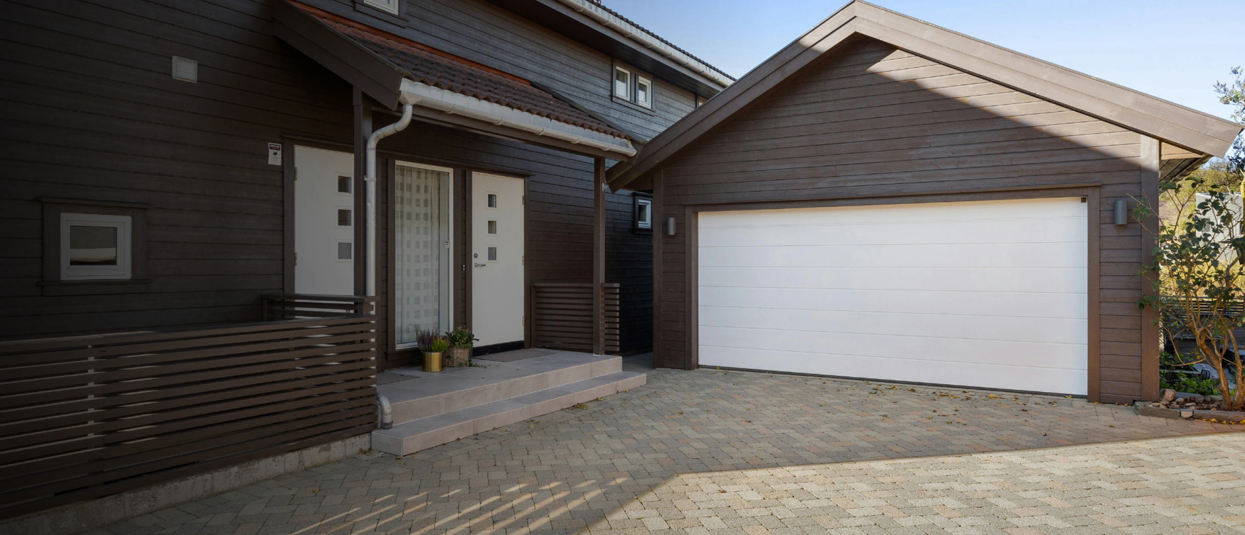 Reliable Doors hero 2